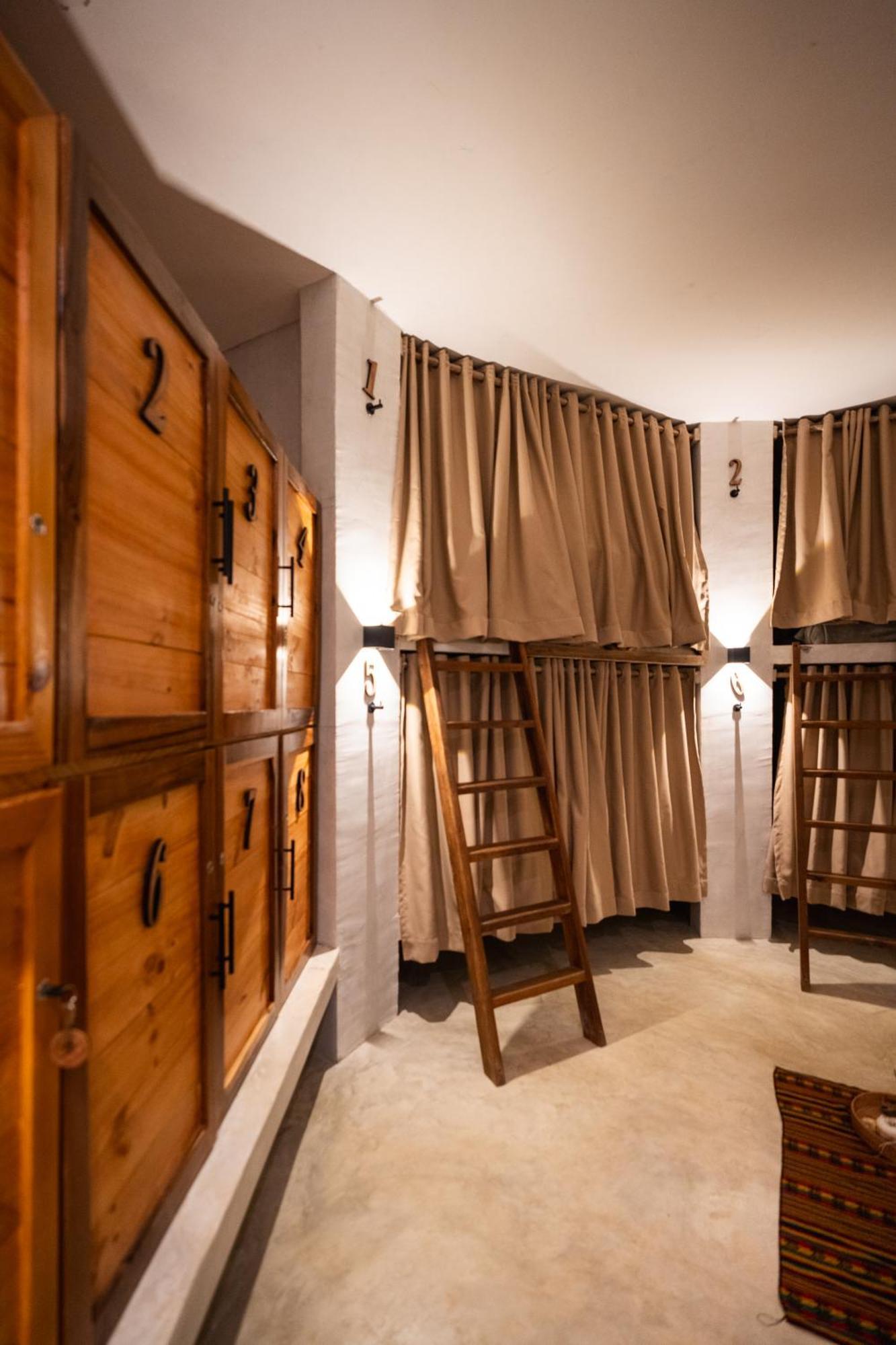 Leisy'S Garden Hostel & Rooms Samana Экстерьер фото