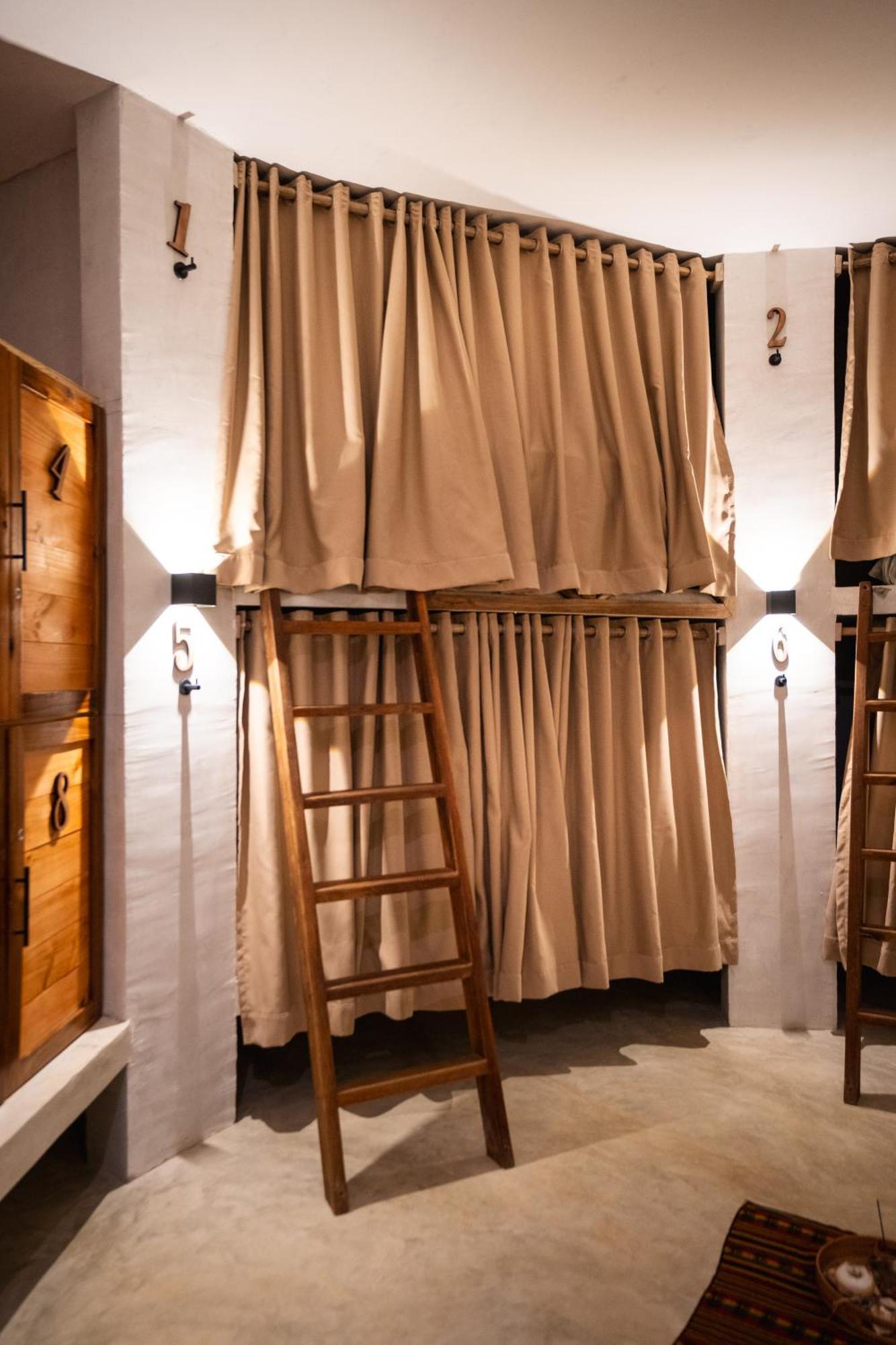 Leisy'S Garden Hostel & Rooms Samana Экстерьер фото