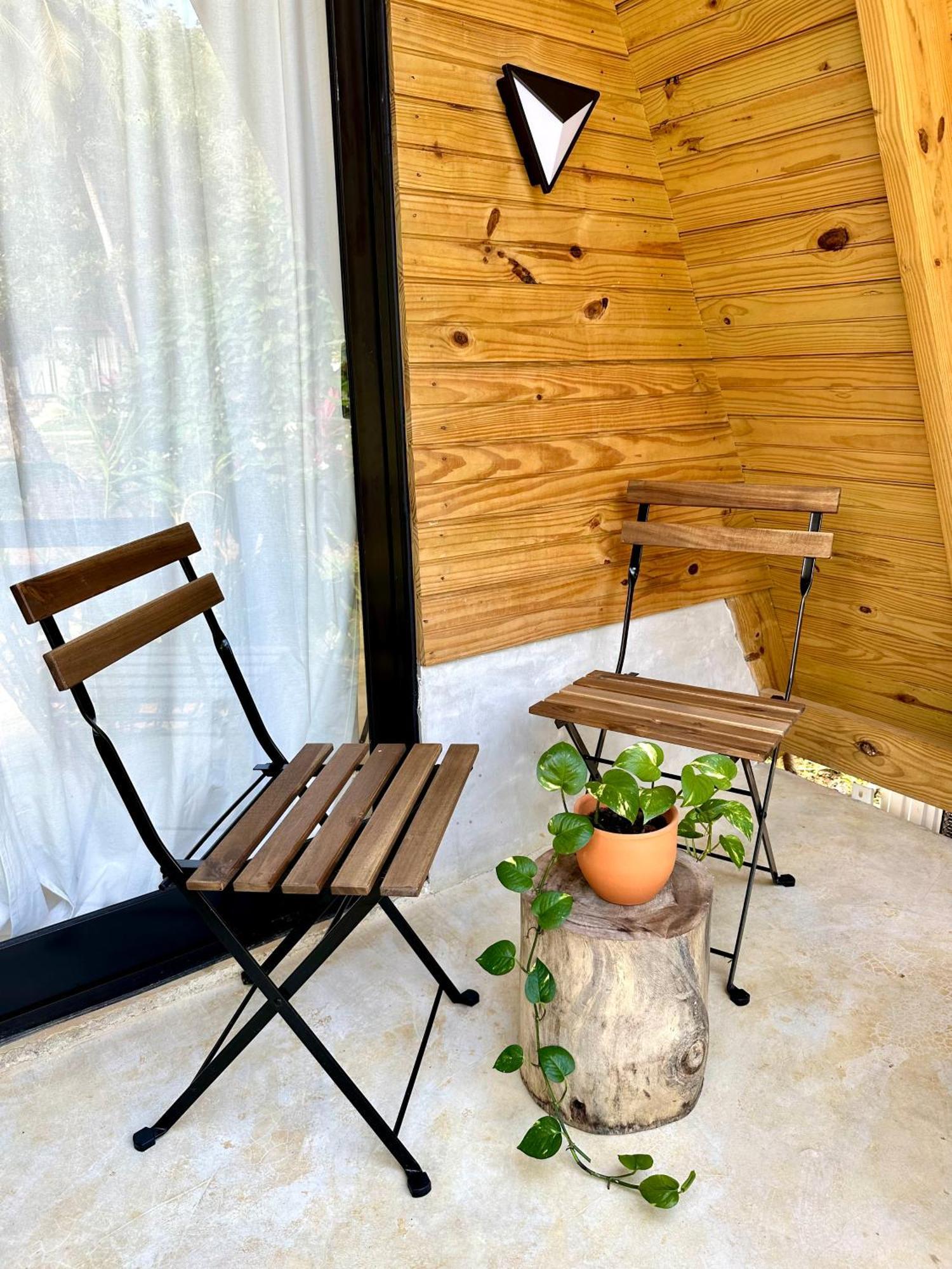 Leisy'S Garden Hostel & Rooms Samana Экстерьер фото